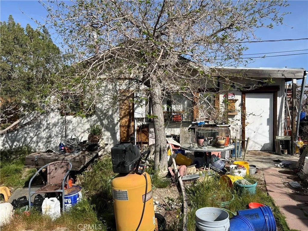 Photo of 30837 235th St, Llano, CA 93544 (MLS # CV26057847)