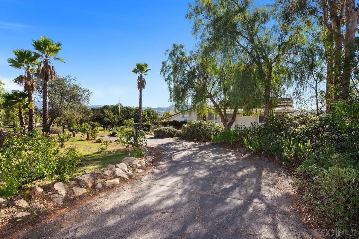 13747-49 Little Pond Rd