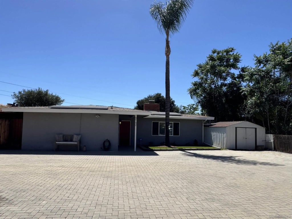 Photo of 9742 Emerald Hill, Lakeside, CA 92040 (MLS # 260015820)