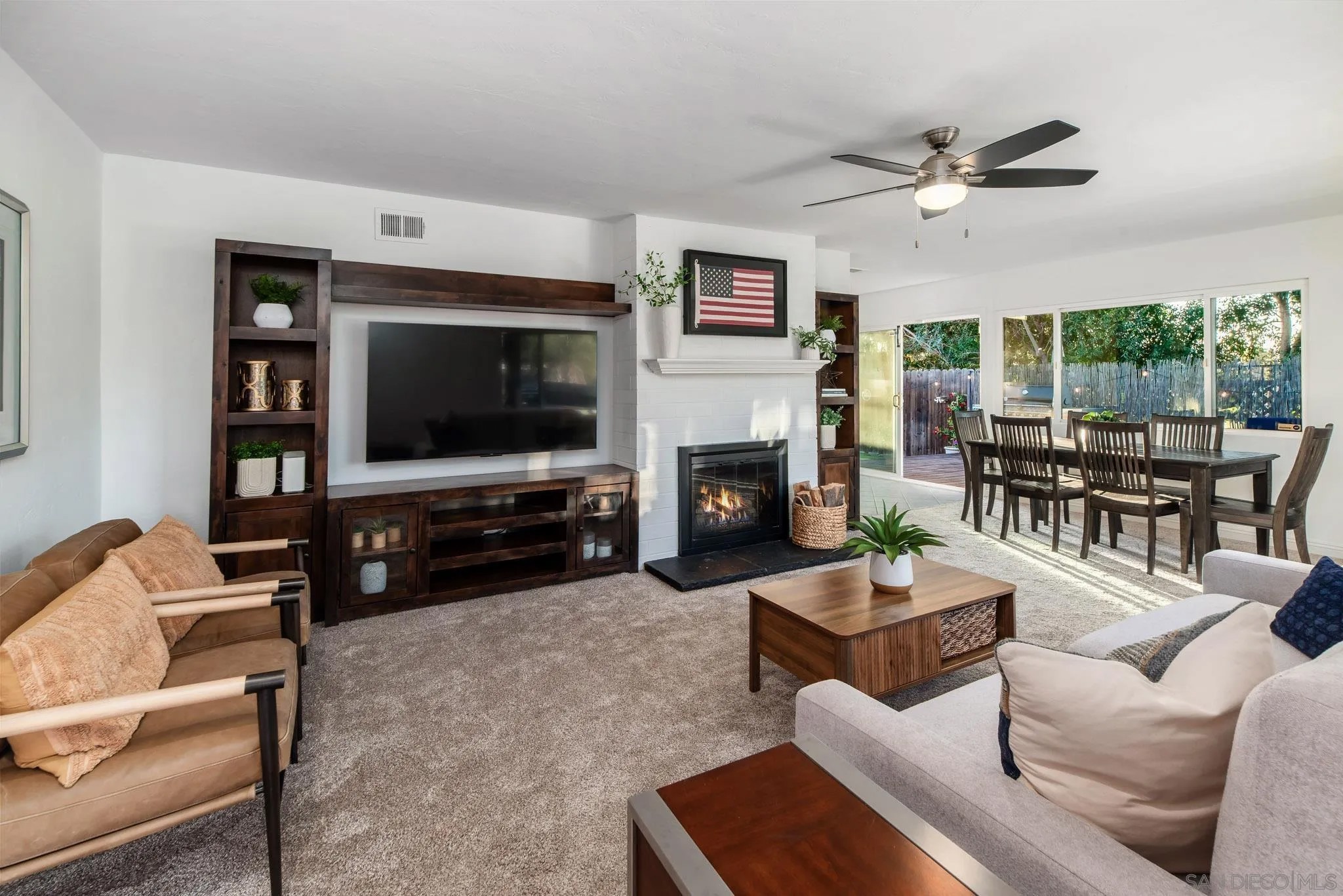 9742 Emerald Hill
