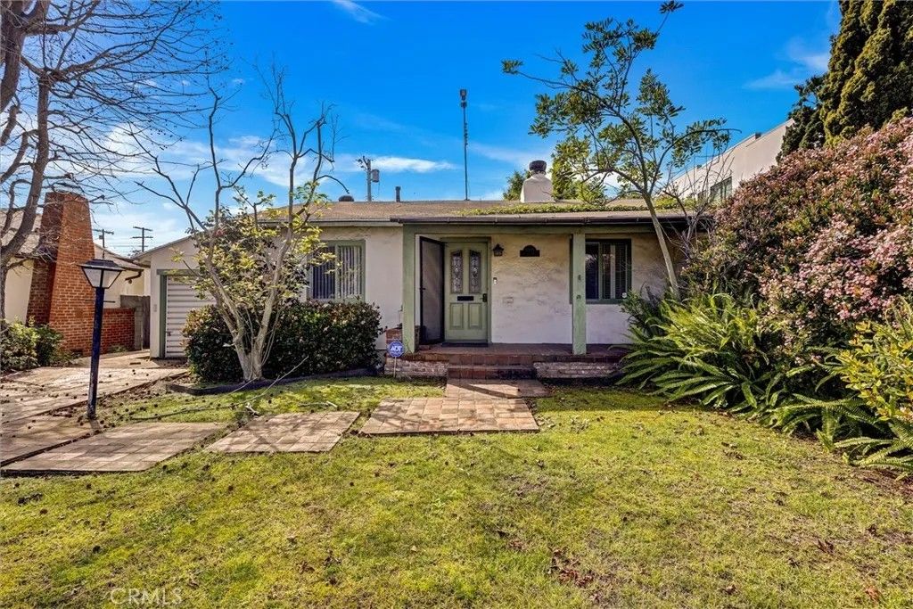 Photo of 3035 Malcolm Ave, Los Angeles, CA 90034 (MLS # OC26056638)