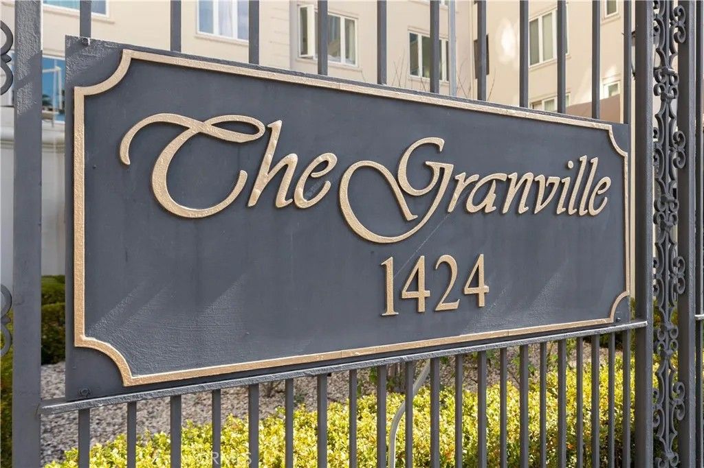 Photo of 1424 N Crescent Heights Boulevard #20, West Hollywood, CA 90046 (MLS # SR26071466)