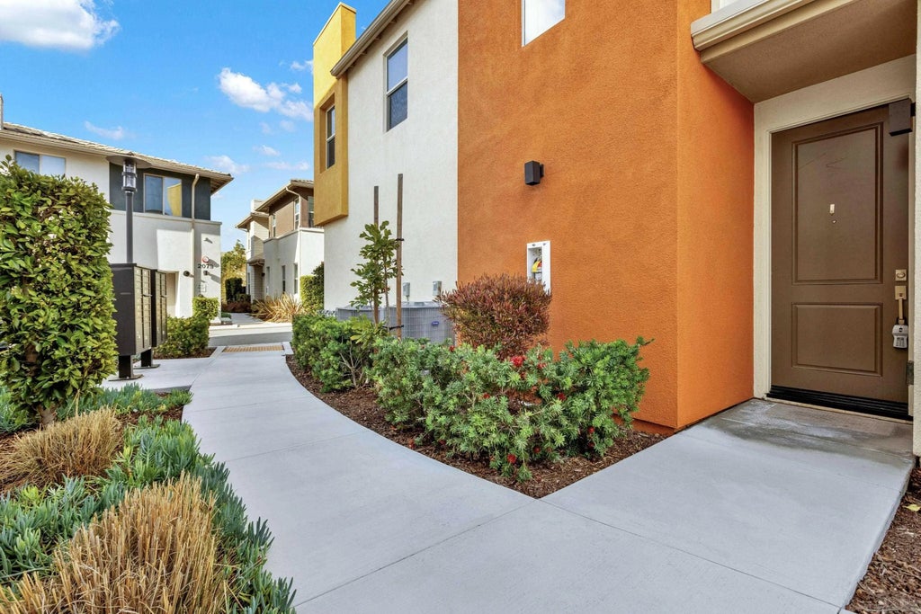 Photo of 2076 Tango Loop #4, Chula Vista, CA 91915 (MLS # 260025419)