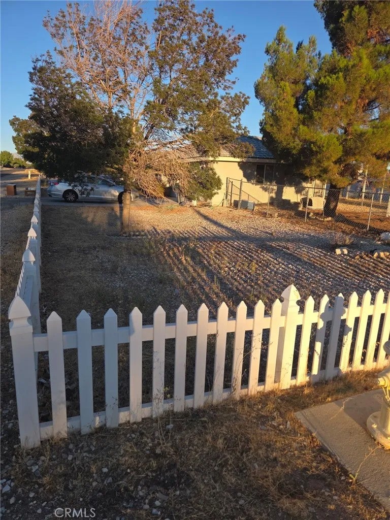 18296 Fairburn