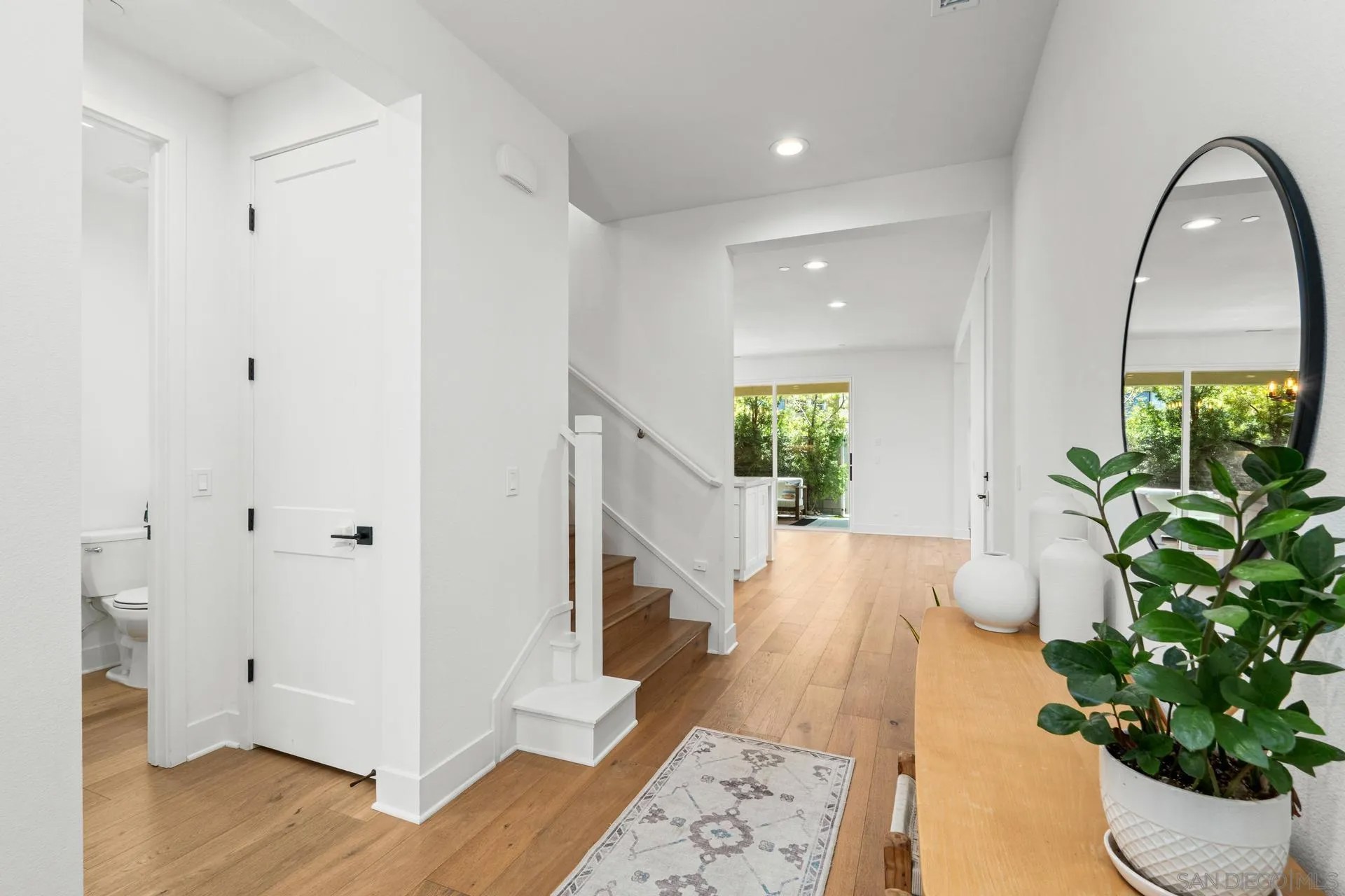 10602 Melogold Way