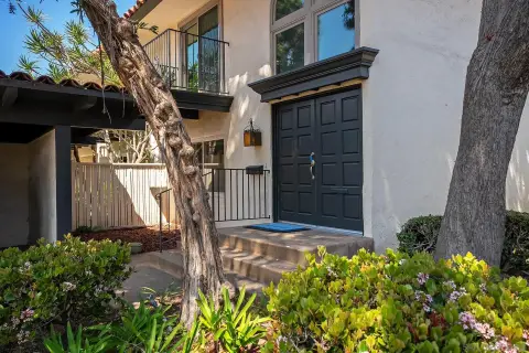 4242 Loma Riviera Ln, San Diego, CA 92110 - #: 260007275