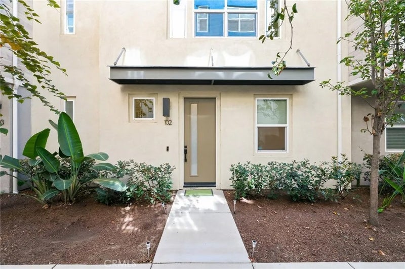 969 E Mason Lane 102