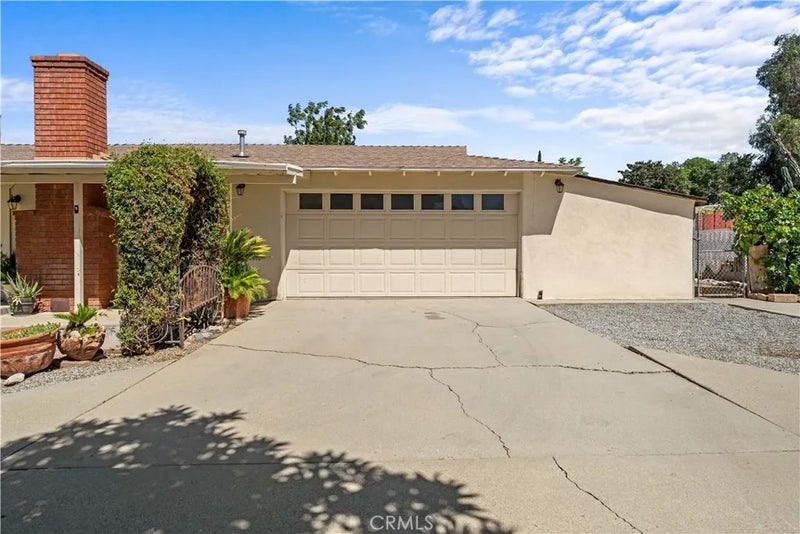 10890 Winesap Avenue