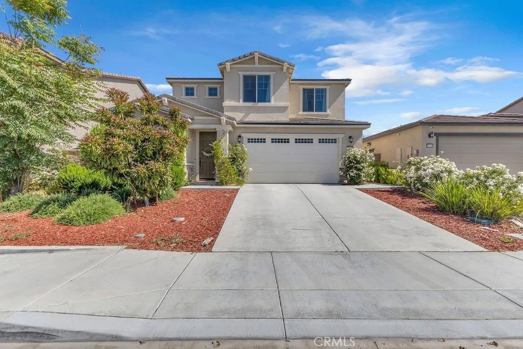 Photo of 30536 Astoria Lane, Murrieta, CA 92563 (MLS # SW26111655)