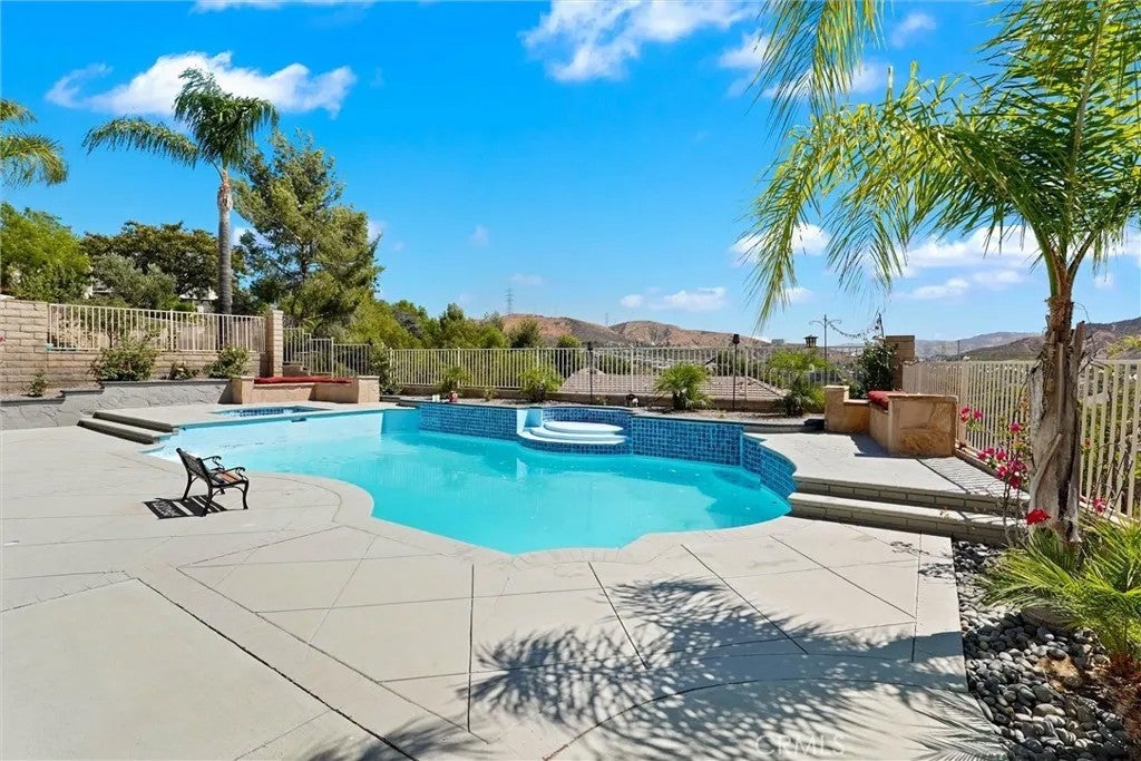 28404 Rock Canyon