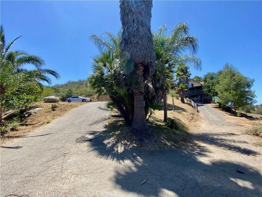 Photo of 2761 Joan LN, Fallbrook, CA 92028 (MLS # OC26111066)