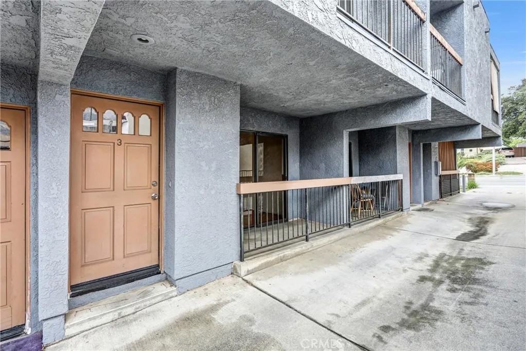 1836 N Allen