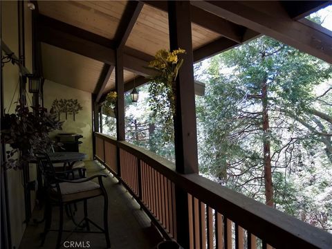 Tiny photo for 872 Sierra Vista Drive, Twin Peaks, CA 92391 (MLS # AR25267212)