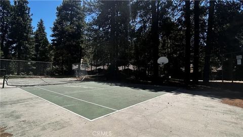 Tiny photo for 872 Sierra Vista Drive, Twin Peaks, CA 92391 (MLS # AR25267212)