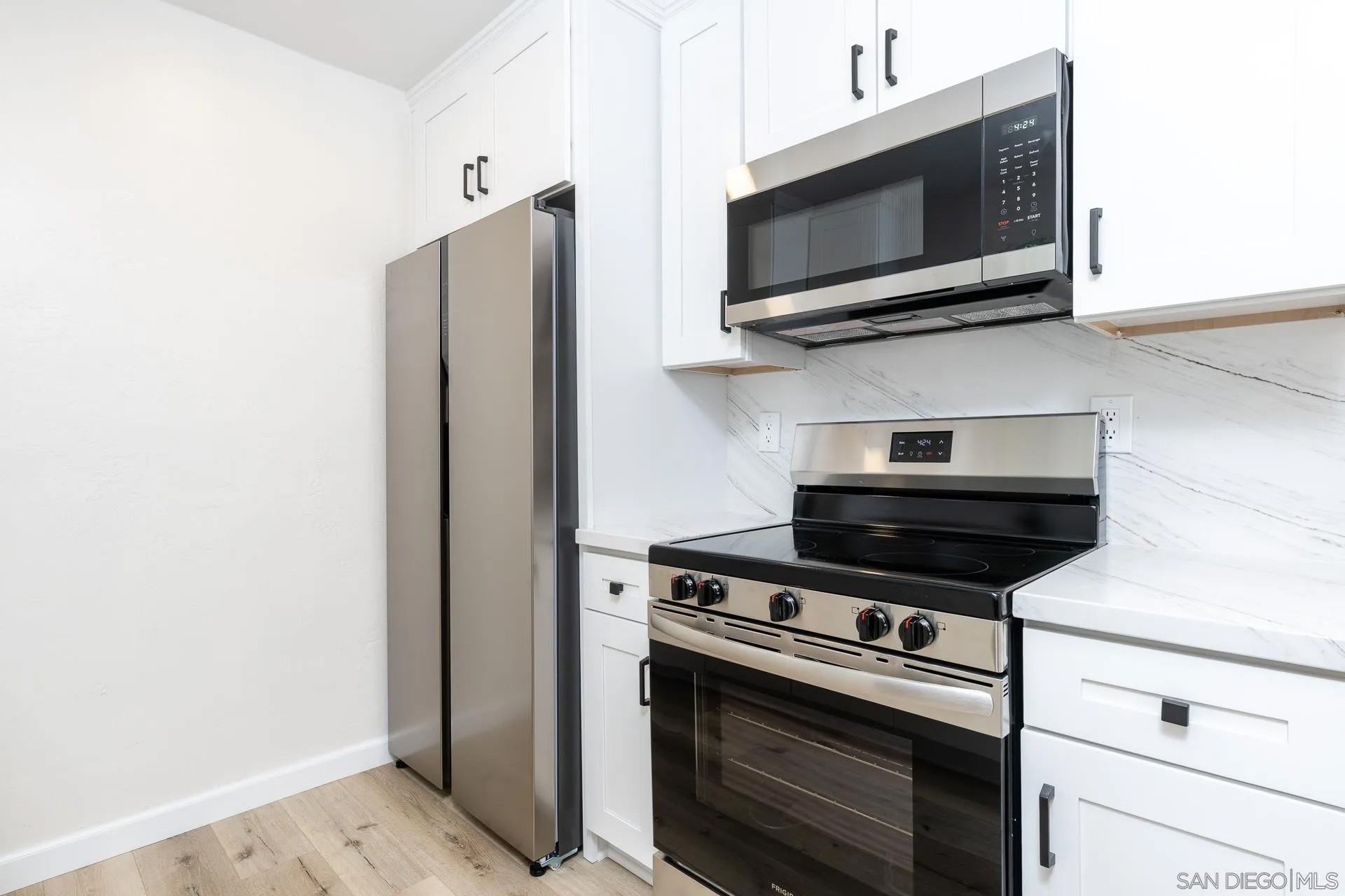 11187 Kelowna Rd 73