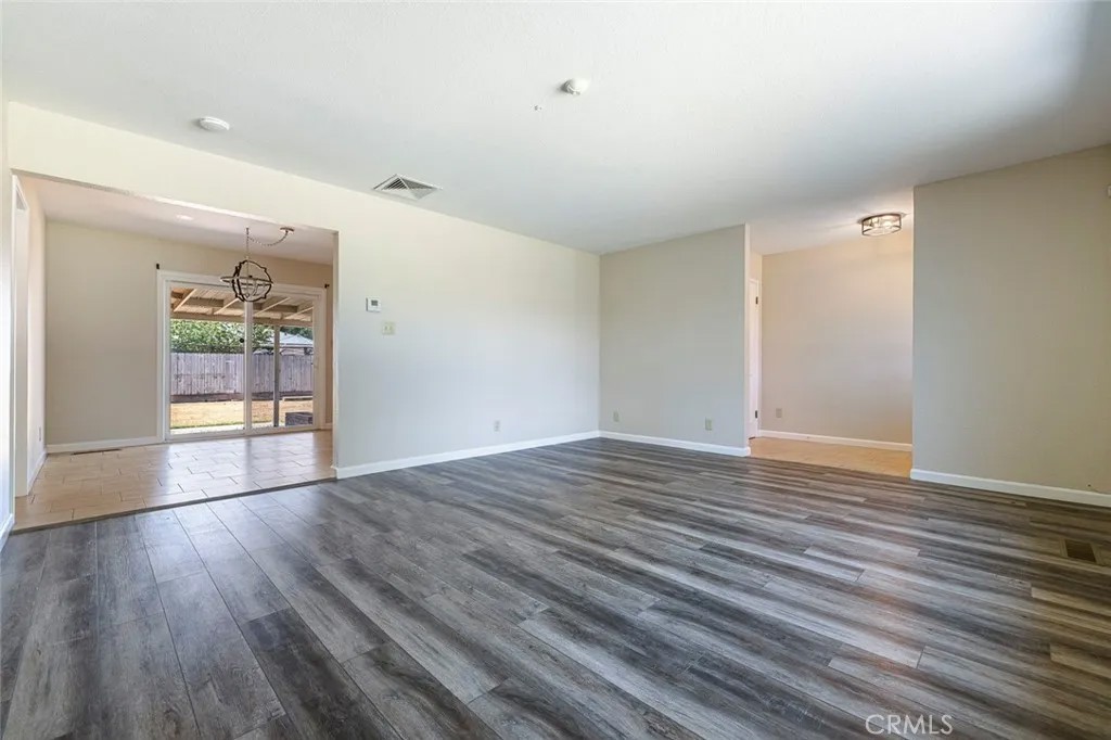 1122 Kensington Drive