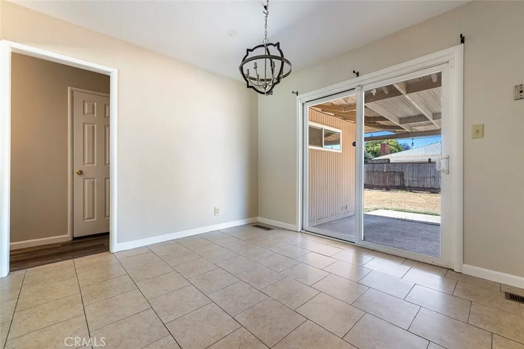 1122 Kensington Drive