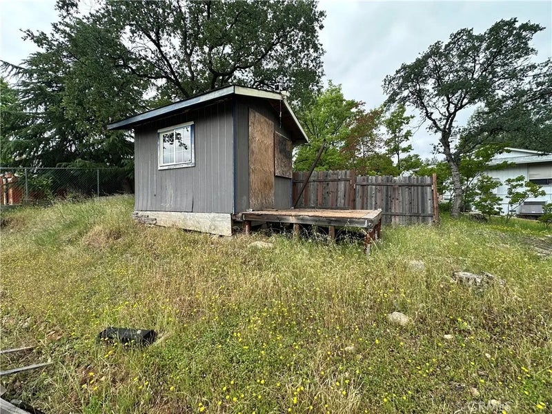 585 Lodgeview