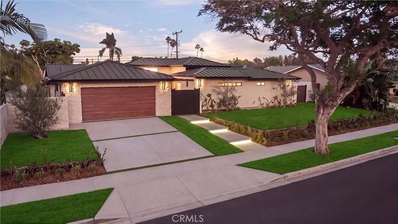 3080 Country Club Drive