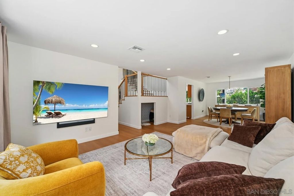 Photo of 1225 Fallbrook CT, Bonita, CA 91902 (MLS # 260013056)