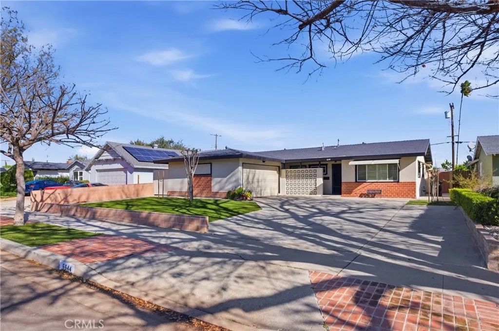 Photo of 6644 Platt, West Hills, CA 91307 (MLS # SR26007241)