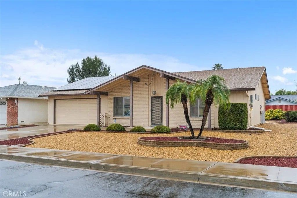 Photo of 27927 Foxfire St, Menifee, CA 92586 (MLS # SW26022718)
