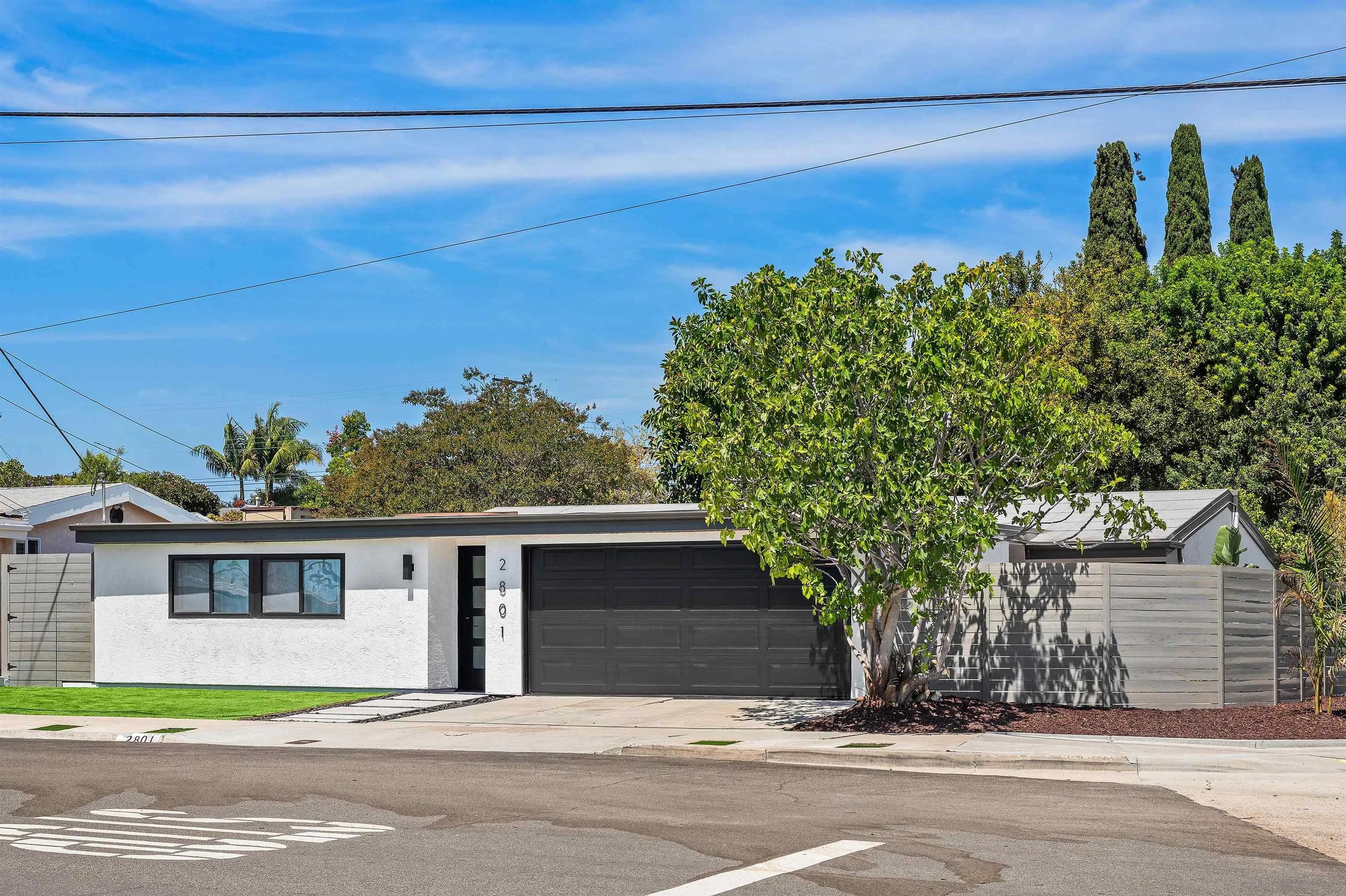 2801 Amulet St