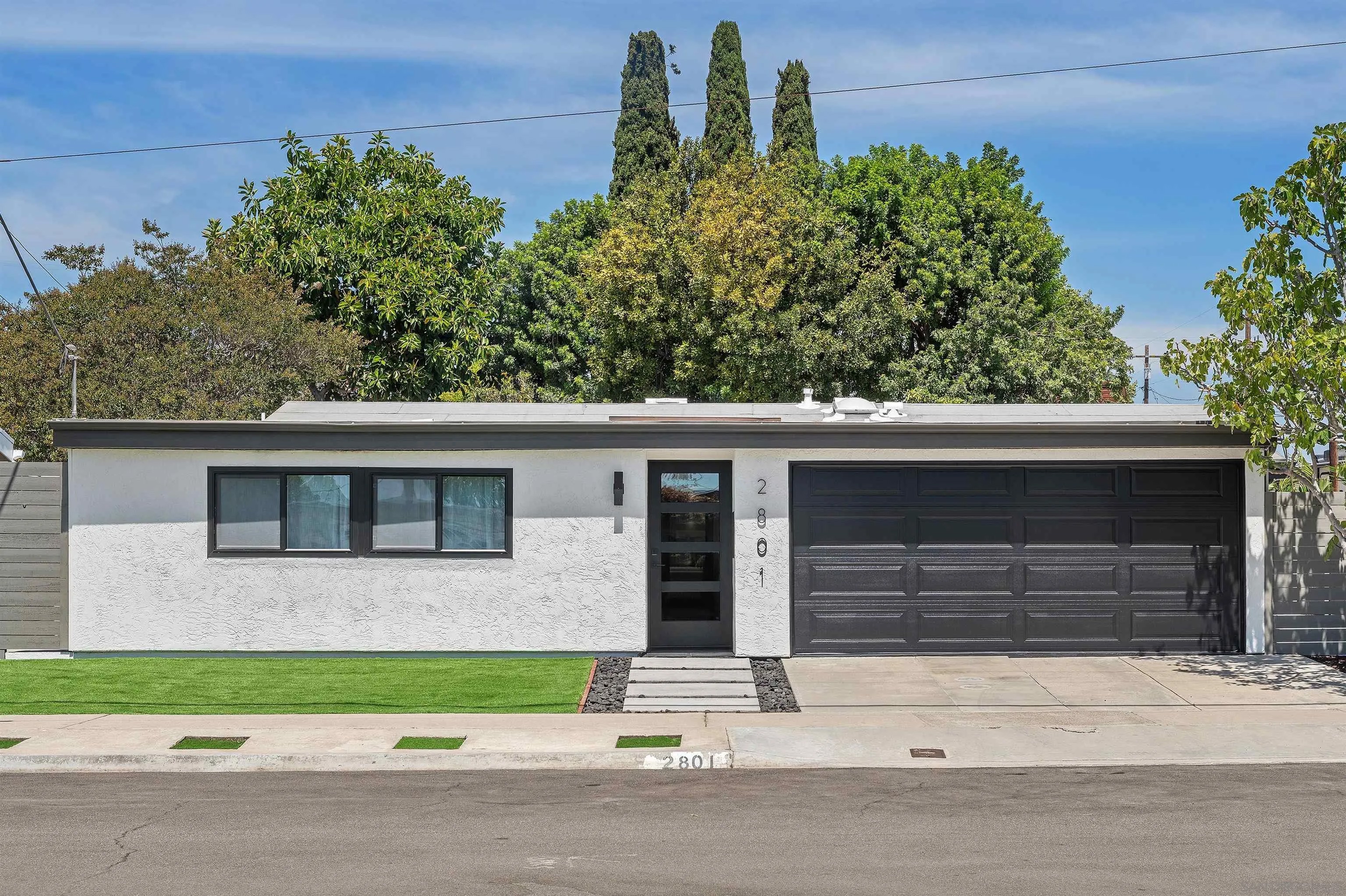2801 Amulet St