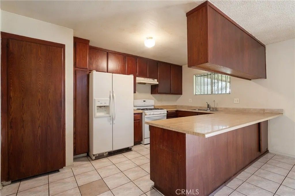 Photo of 333 West Grand Avenue, Pomona, CA 91766 (MLS # CV26047422)