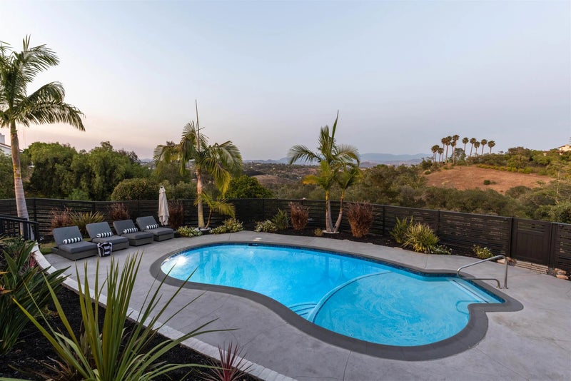 521 Rancho Camino