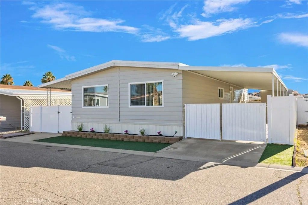 Photo of 15252 Seneca Rd #221, Victorville, CA 92392 (MLS # HD25277203)