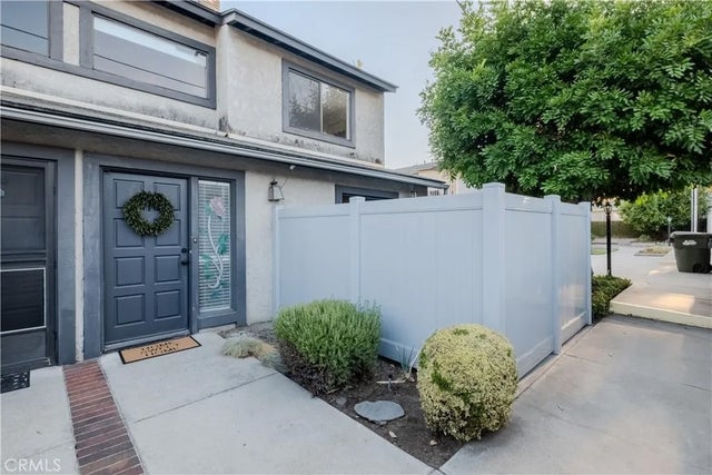 615 Monterey Avenue I #I, Monrovia