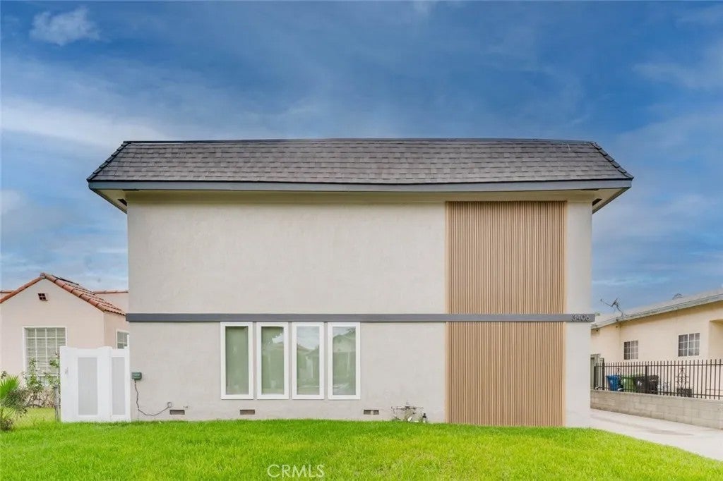 Photo of 3406 Garden Avenue #4, Los Angeles, CA 90039 (MLS # GD26194351)