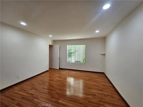 Tiny photo for 65 N Allen Avenue #220, Pasadena, CA 91106 (MLS # WS25247024)