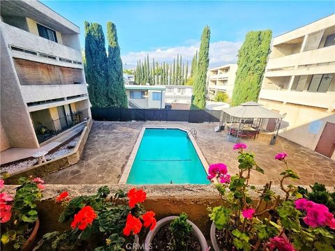 Tiny photo for 65 N Allen Avenue #220, Pasadena, CA 91106 (MLS # WS25247024)