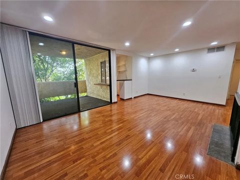 Tiny photo for 65 N Allen Avenue #220, Pasadena, CA 91106 (MLS # WS25247024)