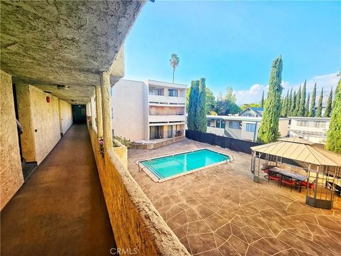 Tiny photo for 65 N Allen Avenue #220, Pasadena, CA 91106 (MLS # WS25247024)