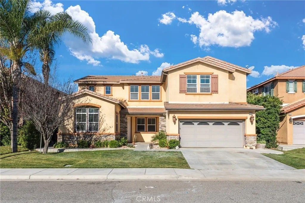 Photo of 53185 Odyssey St, Lake Elsinore, CA 92532 (MLS # IG26027650)