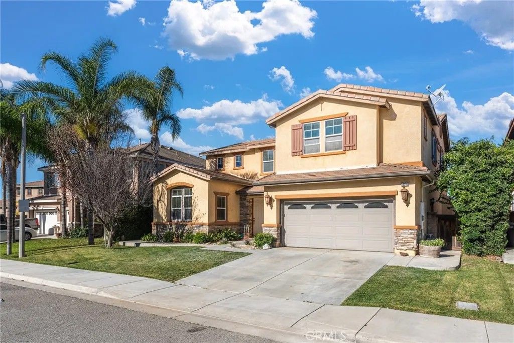 Photo of 53185 Odyssey St, Lake Elsinore, CA 92532 (MLS # IG26027650)