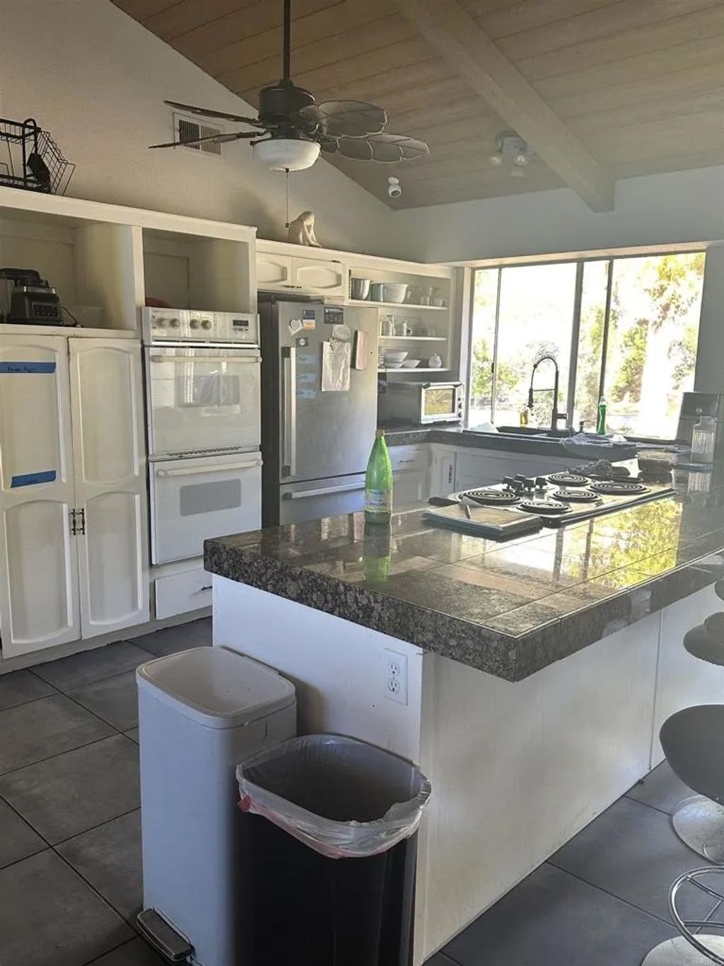 Photo of 2758 Kauana Loa Dr, Escondido, CA 92029 (MLS # NDP2511403)