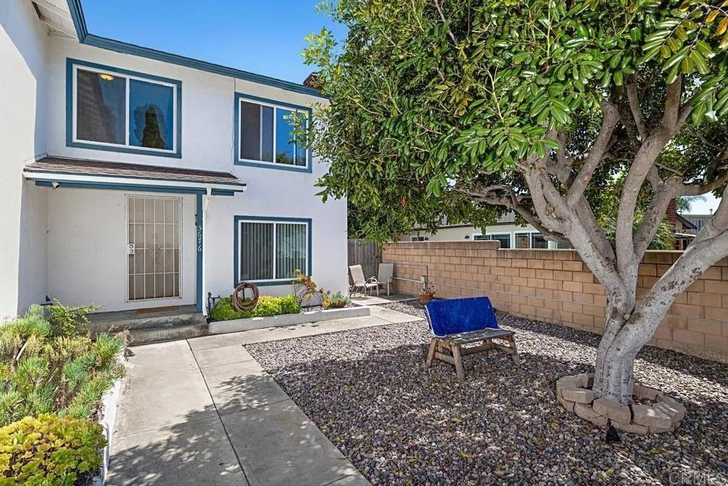 Photo of 5676 Chateau Dr, San Diego, CA 92117 (MLS # PTP2602131)