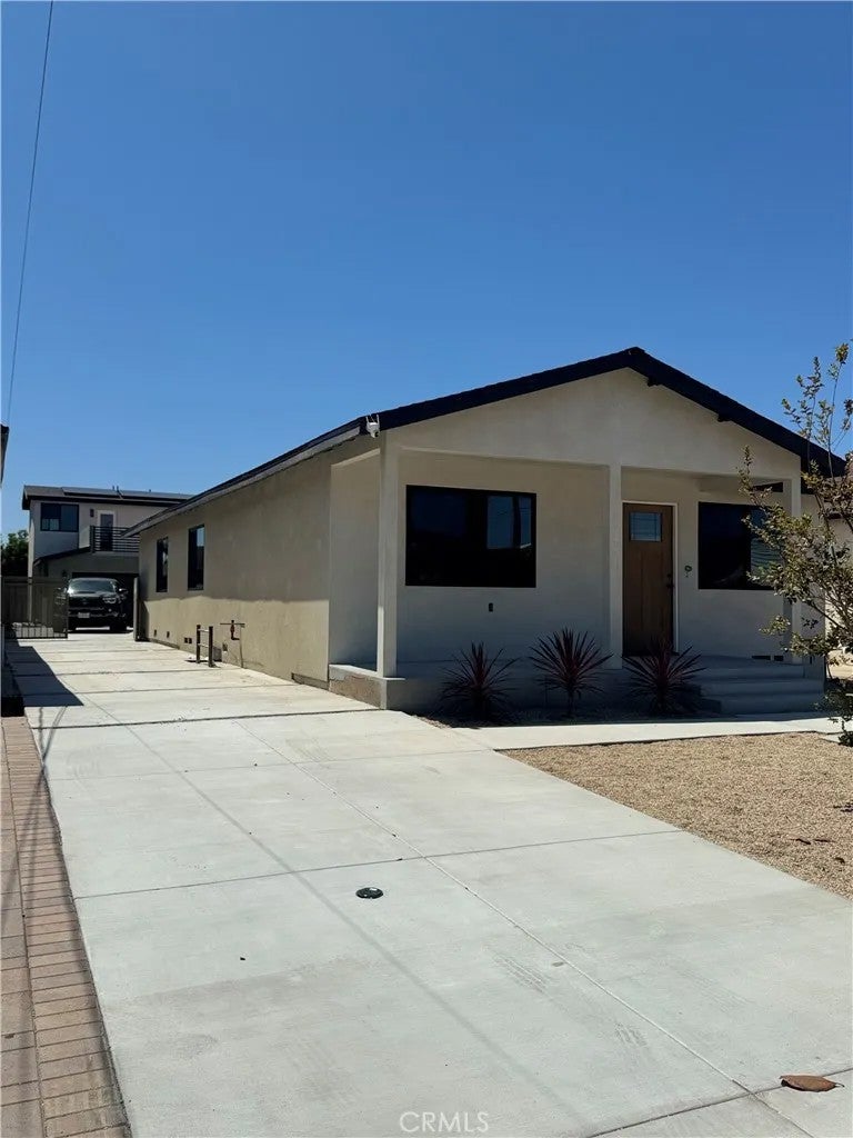 1558 W 214th Street