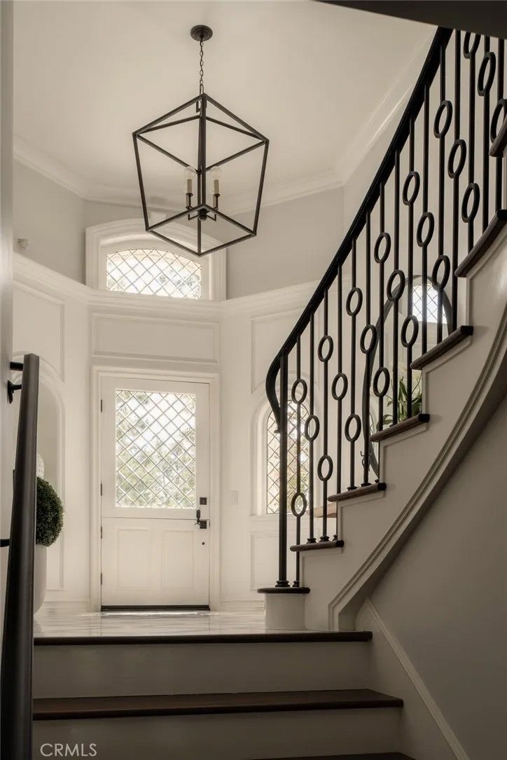 2 Royal Saint George Road