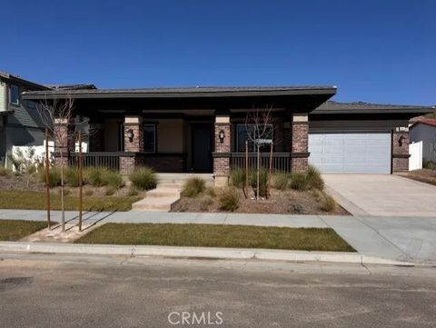 Photo of 481 Rose Street, Fillmore, CA 93015 (MLS # OC26026065)