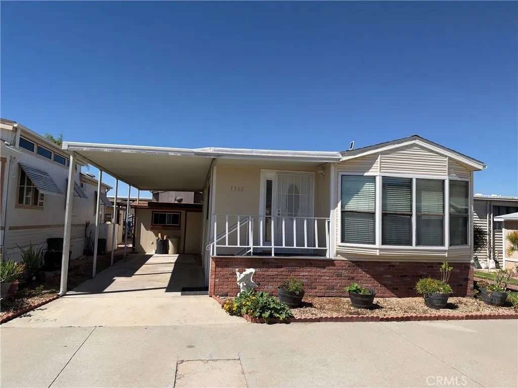 Photo of 1312 Discovery Dr, San Jacinto, CA 92583 (MLS # SW26215543)