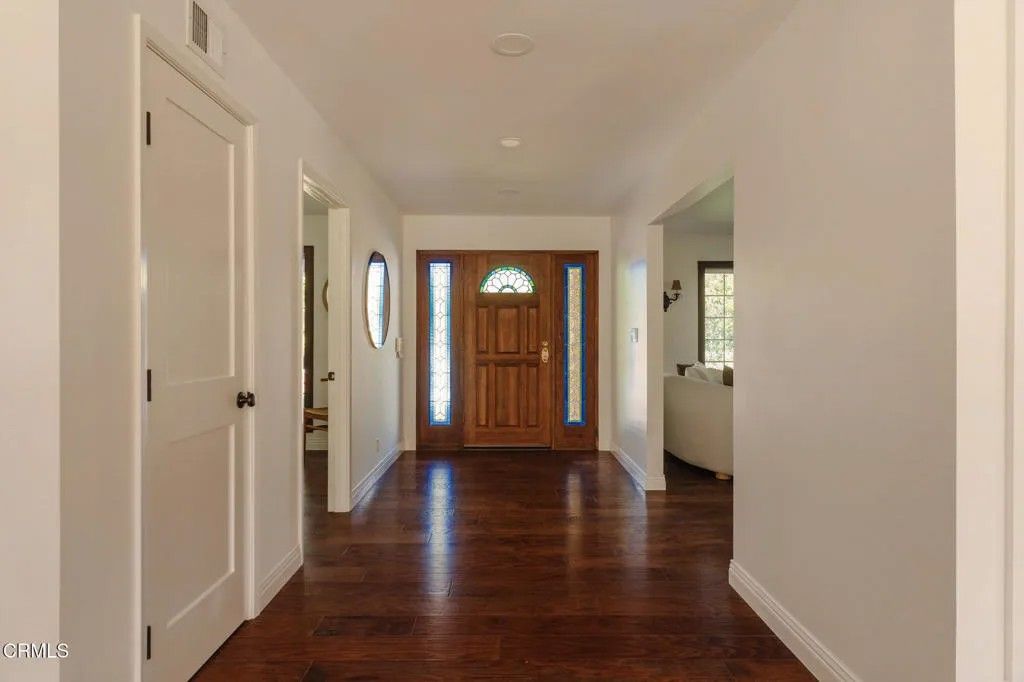 Photo of 280 Cummings Road, Ventura, CA 93004 (MLS # V1-36244)