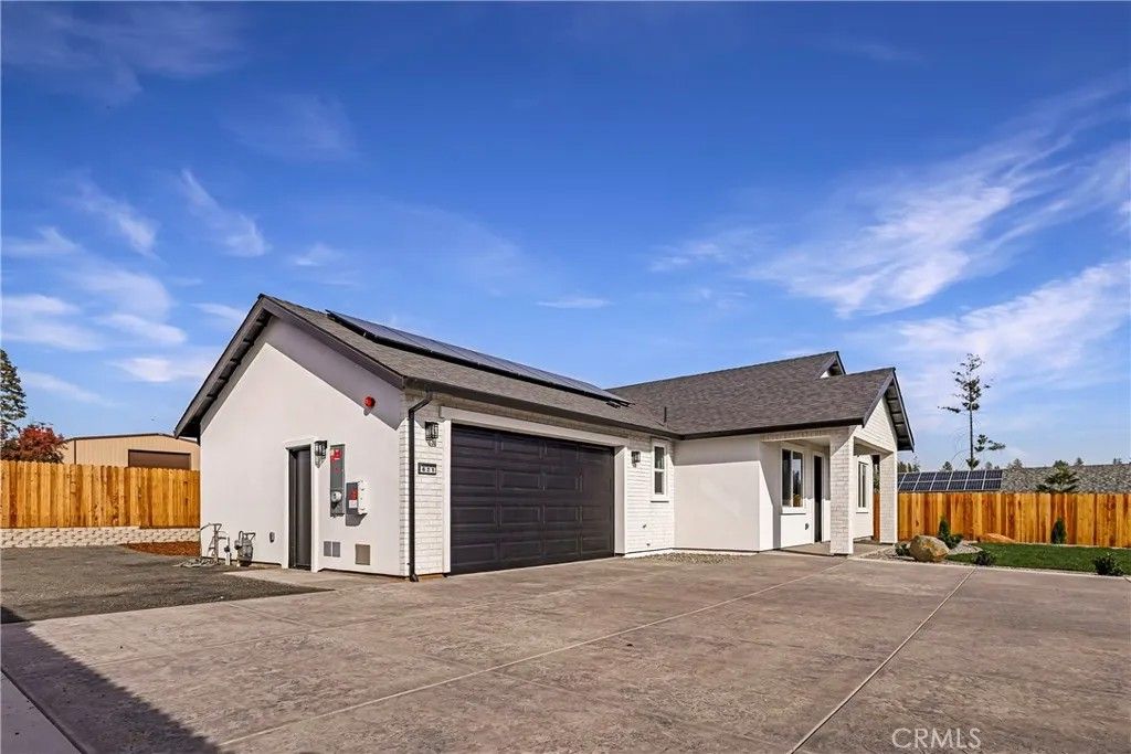 Photo of 621 Castle Drive, Paradise, CA 95969 (MLS # PA25251832)