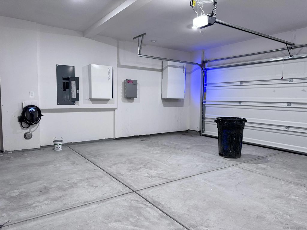 Photo of 12045 Sienna Ln, San Diego, CA 92128 (MLS # 250044888)