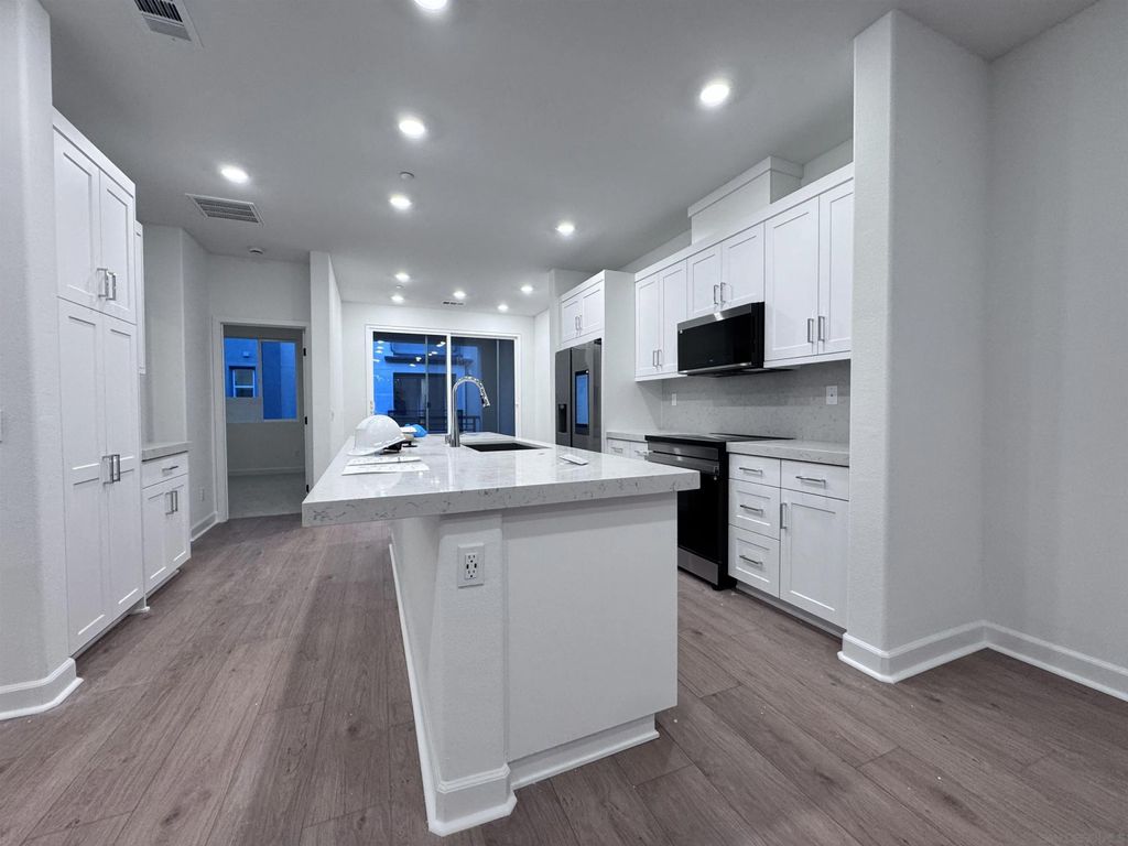 Photo of 12045 Sienna Ln, San Diego, CA 92128 (MLS # 250044888)