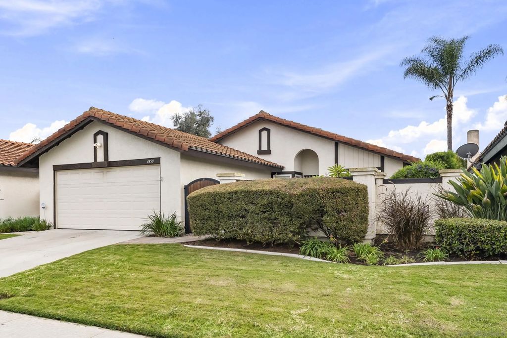 Photo of 4859 Gardenia St, Oceanside, CA 92057 (MLS # 250044670)